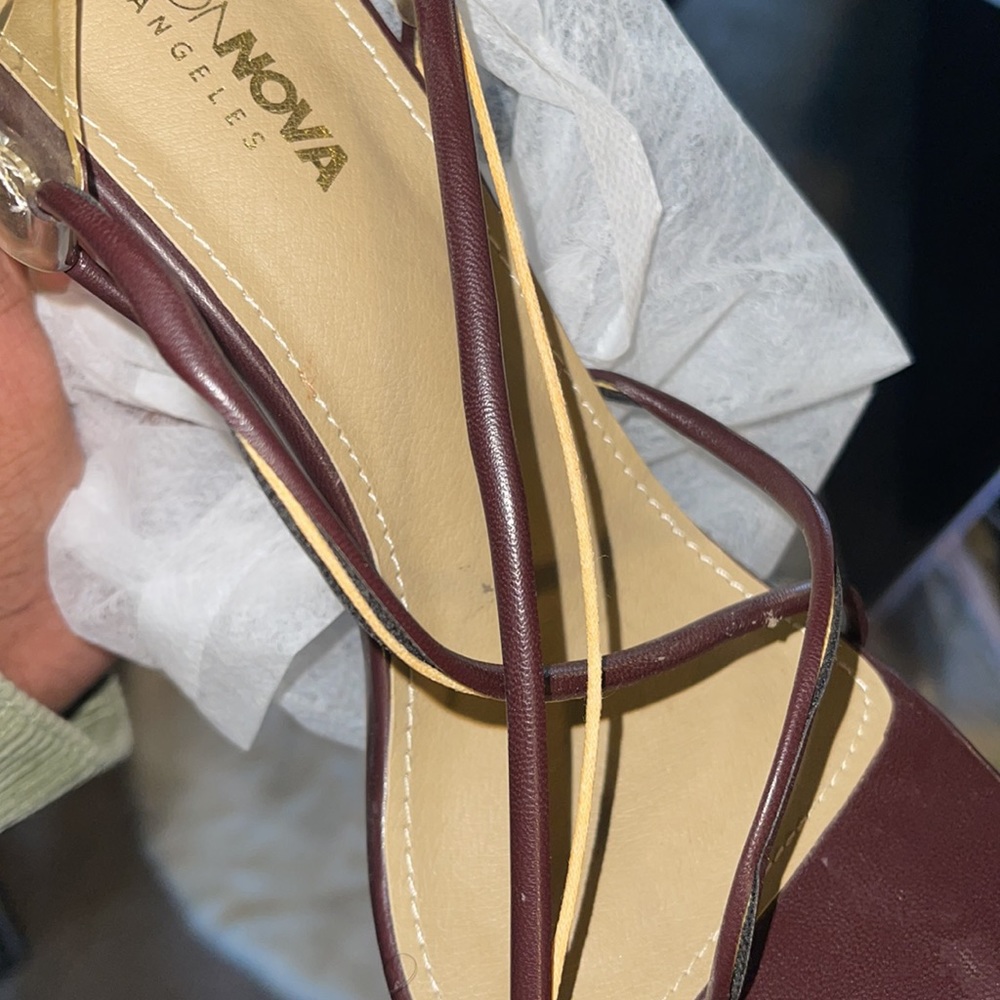 Brown heels - Picture 4 of 4